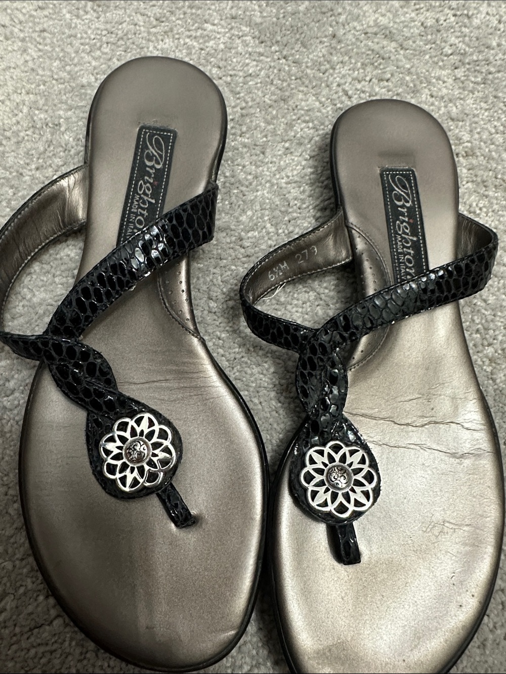 Brighton Black Patent Leather Floral Medallion Thong Sandals
